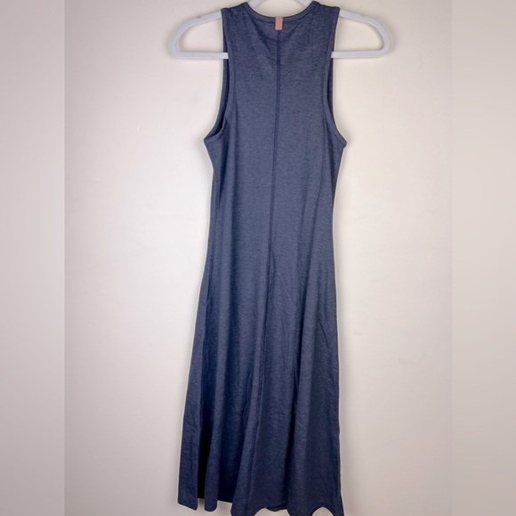 Lunya | Minimalist Wear Everywhere Restore Sleeveless Fitted Midi Dress | S - Picture 9 of 11